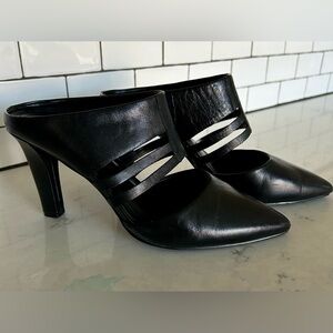 Tahari 3 1/2 “ heel black leather mules